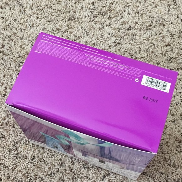 Clinique Take It All Off Skincare 5-pc set: Cleansing Balm & Towelettes, Mask - Picture 7 of 14